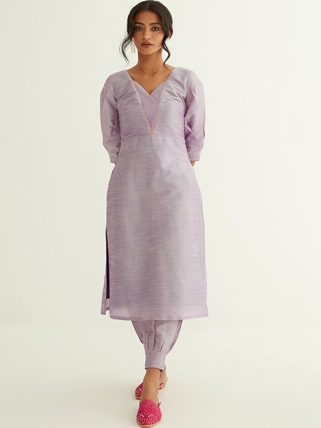 

Abhishti Women Purple Yoke Design Gotta Patti Pathani Kurta