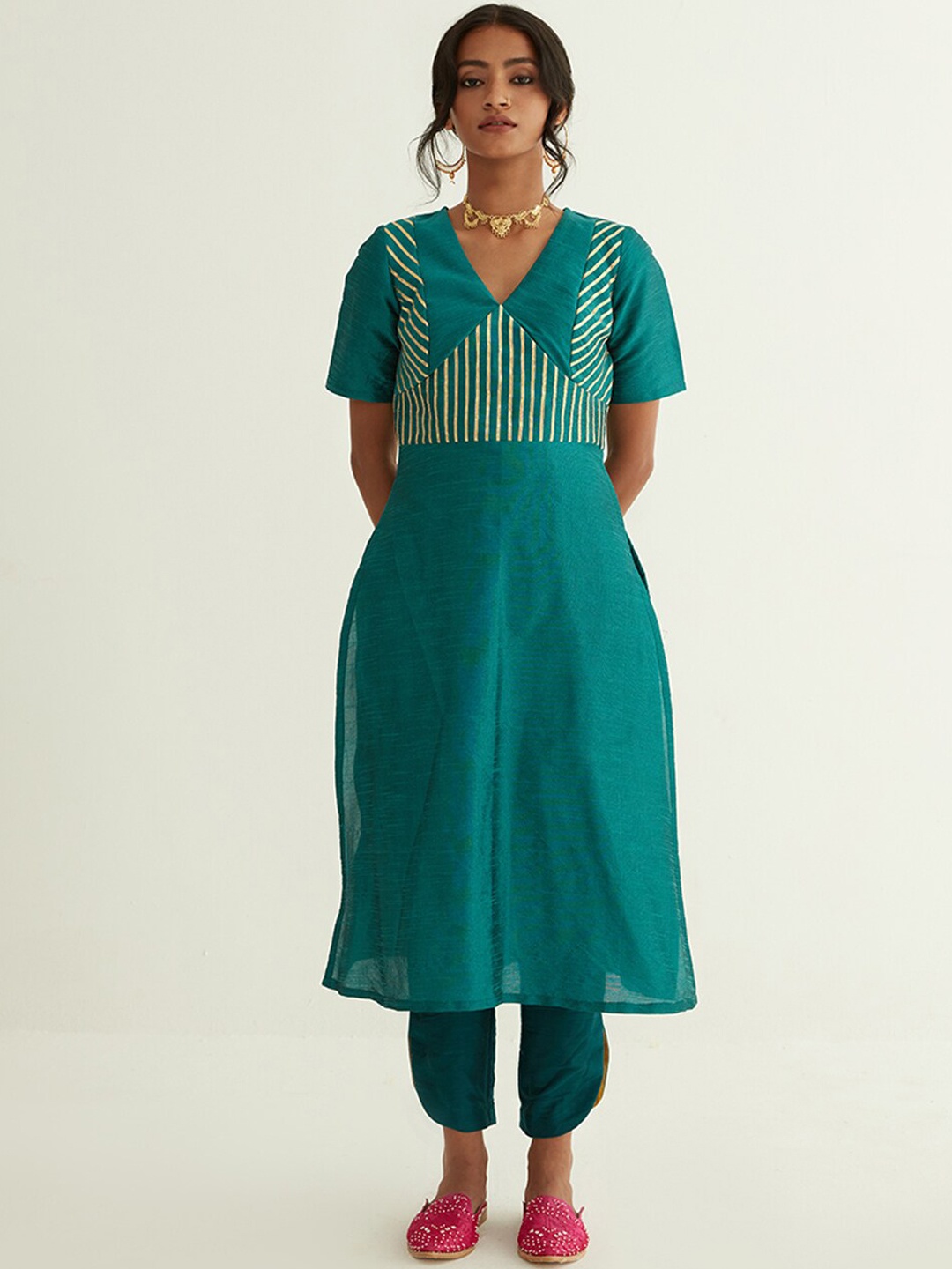 

Abhishti Women Teal & Yellow Yoke Design A-Line Silk Kurta