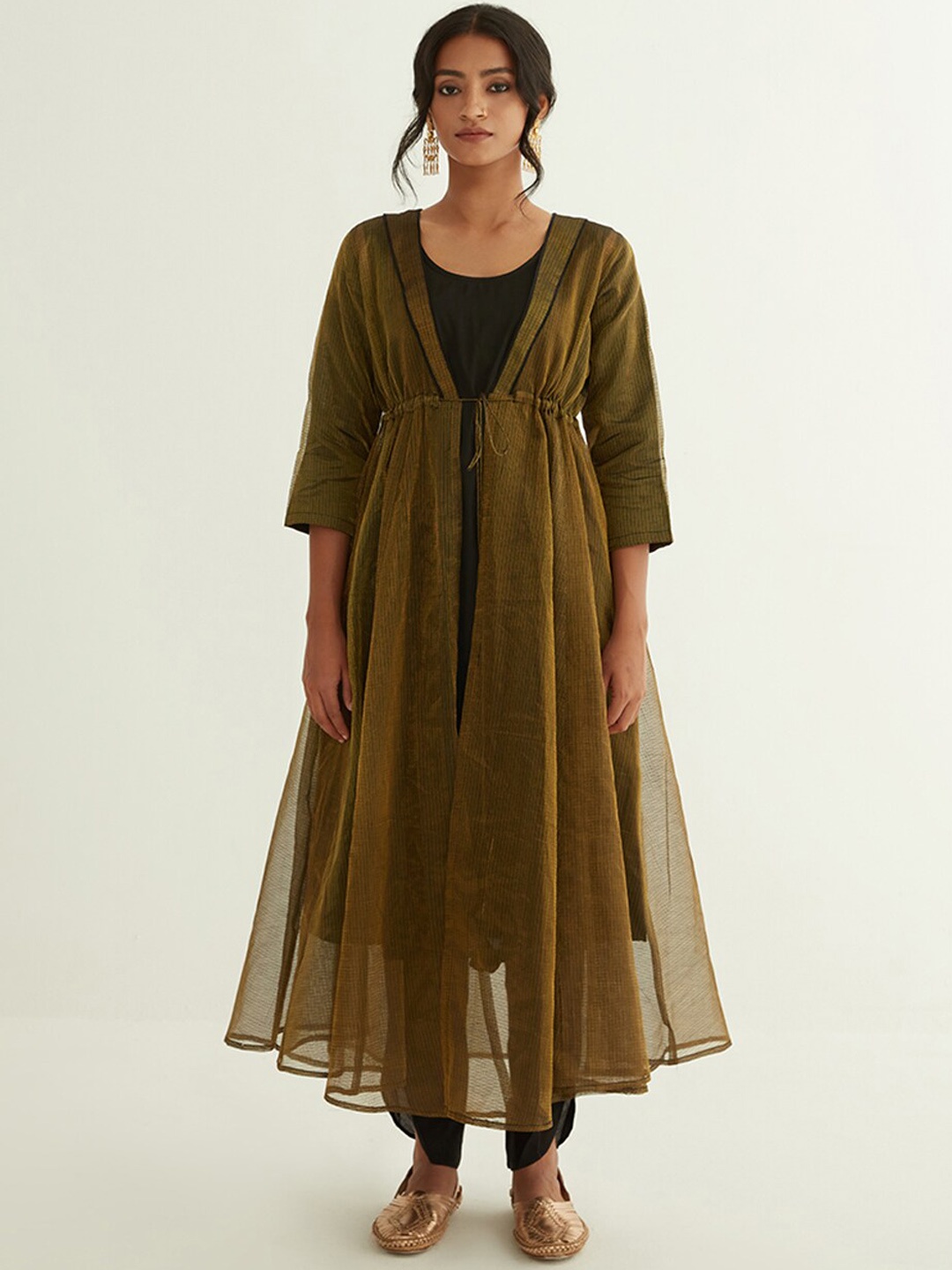 

Abhishti Women Black & Olive Green Solid Anarkali Kurta
