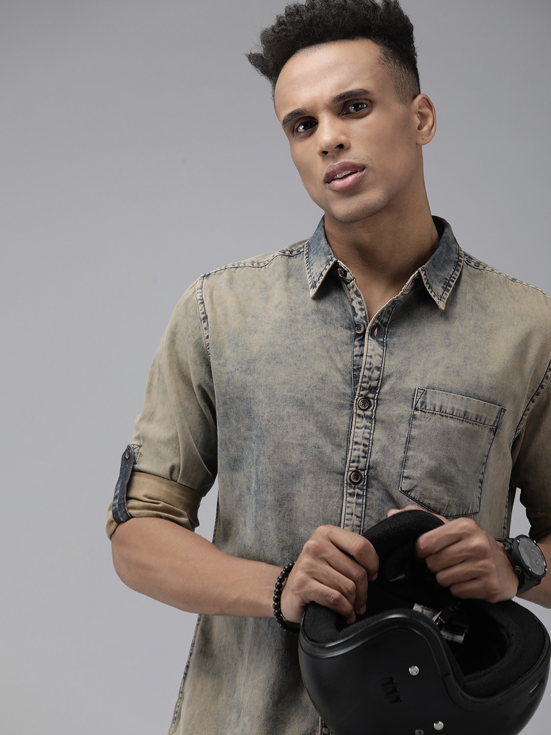 

Roadster Men Blue Casual Shirt