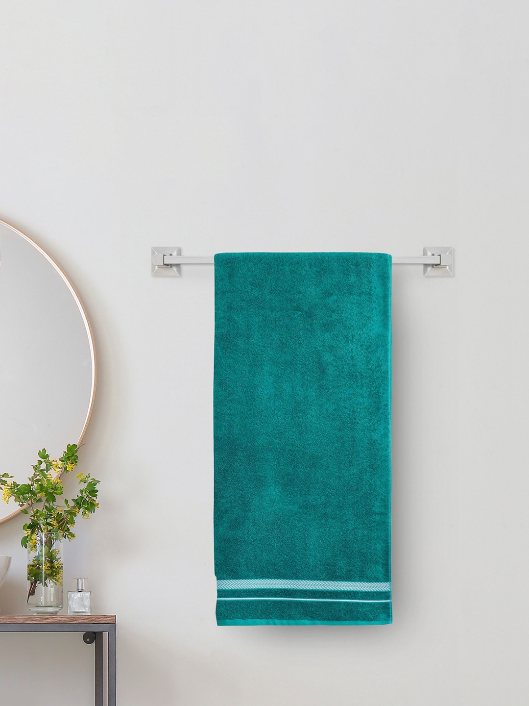 

Home Centre Green Striped Cotton 380 Gsm Bath Towel