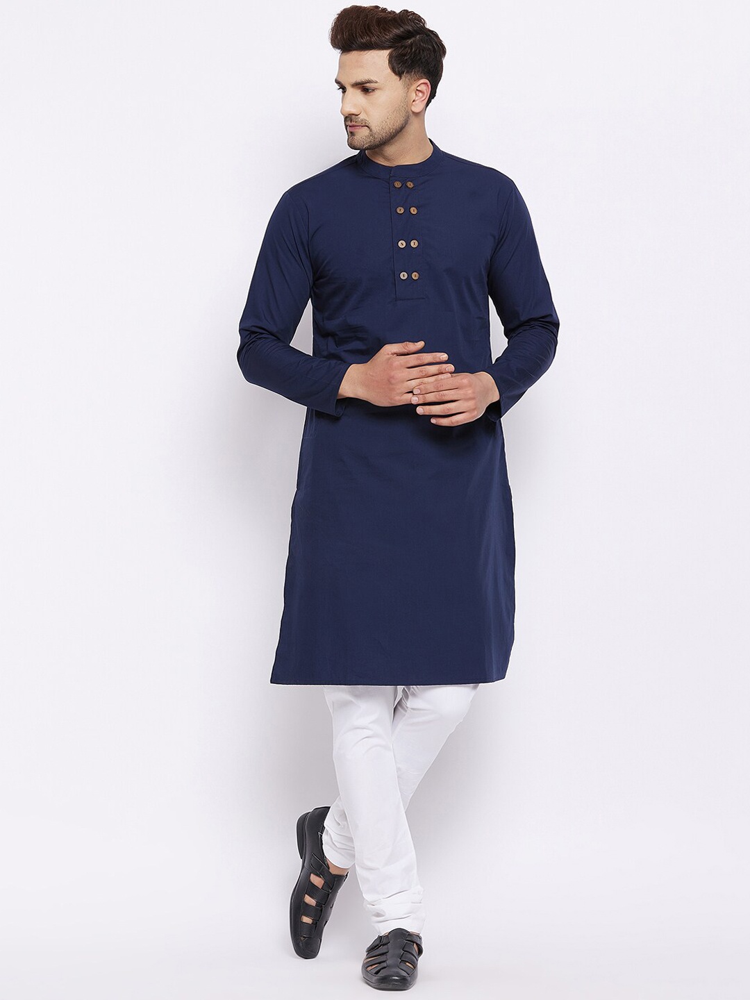 

Hypernation Men Navy Blue Kurta