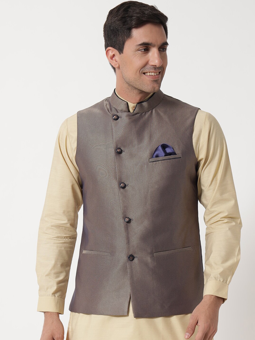 

MAXENCE Men Grey & Gold Coloured Solid Nehru Jackets