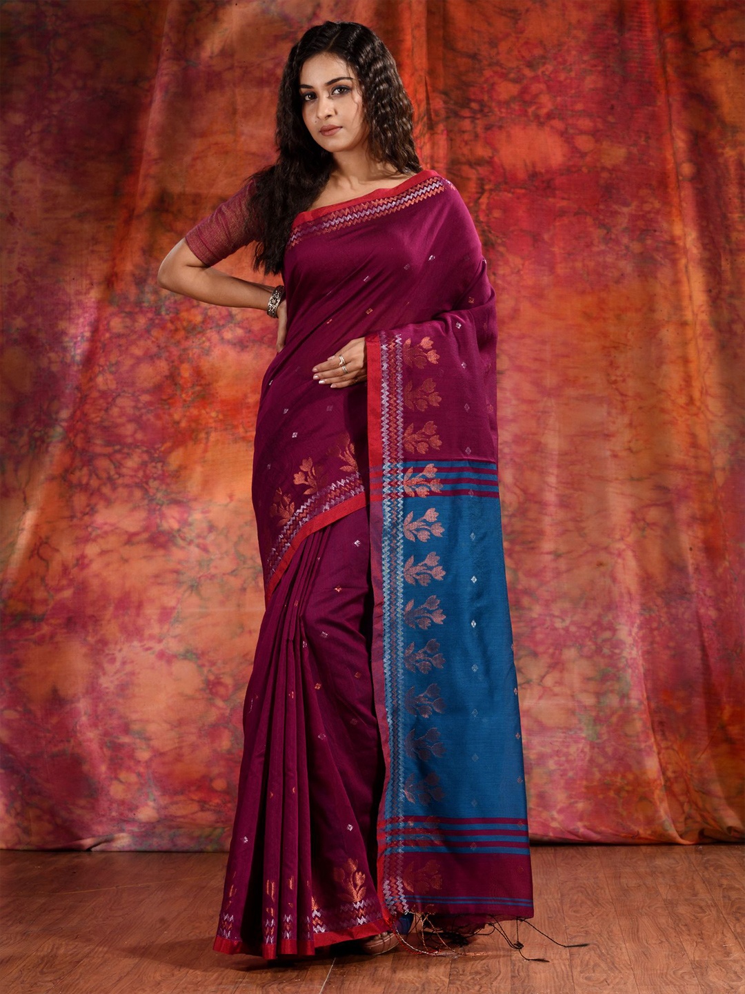 

Charukriti Magenta & Blue Woven Design Pure Cotton Saree