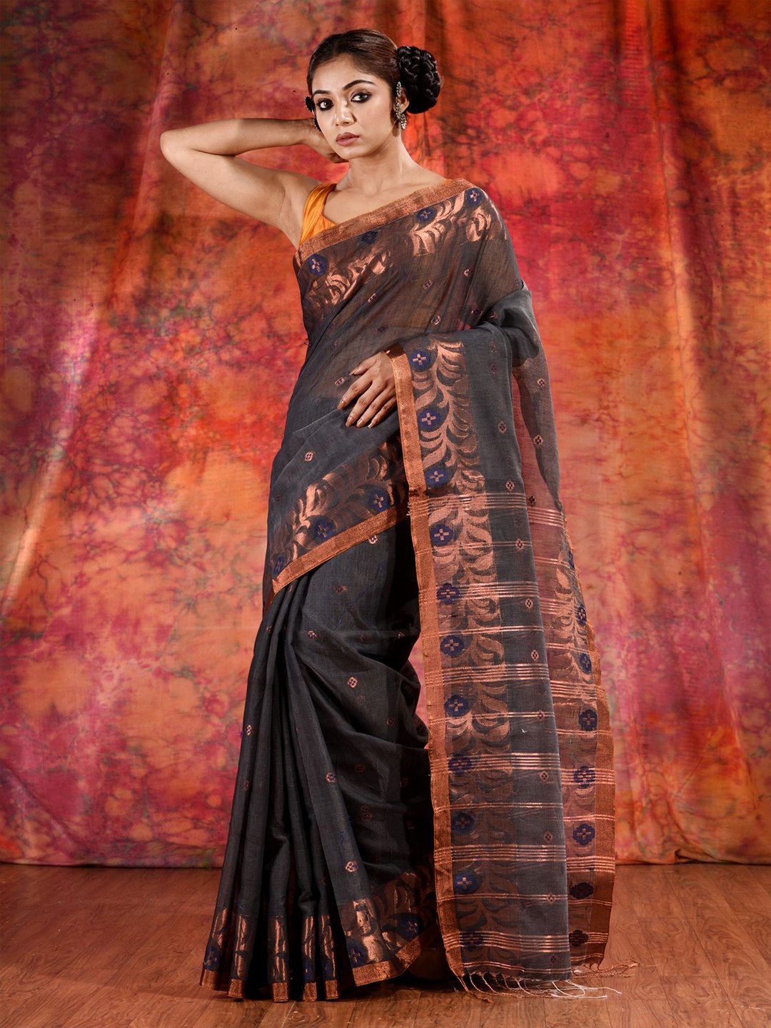 

Charukriti Grey & Gold-Toned Woven Design Zari Saree