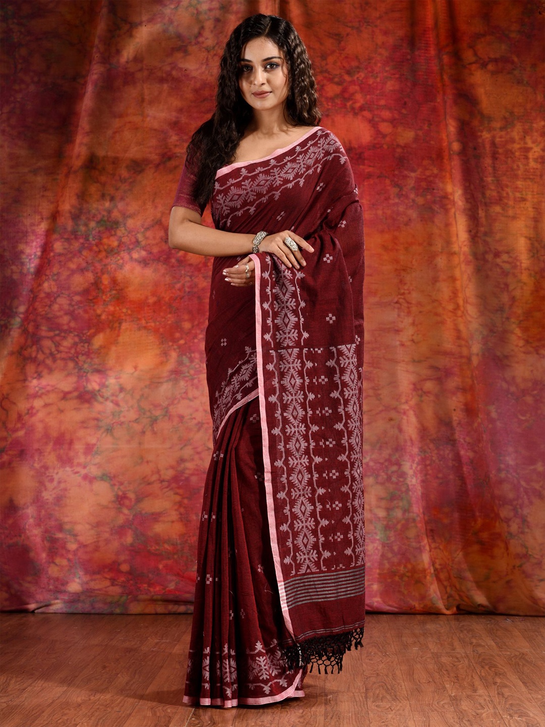 

Charukriti Maroon Floral Pure Cotton Saree