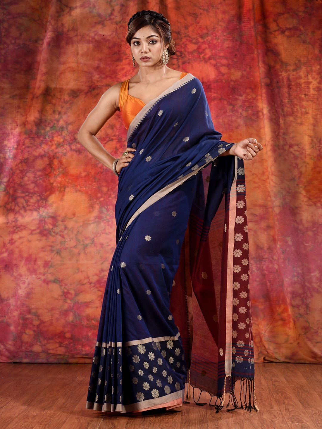 

Charukriti Blue & Purple Woven Design Pure Cotton Saree