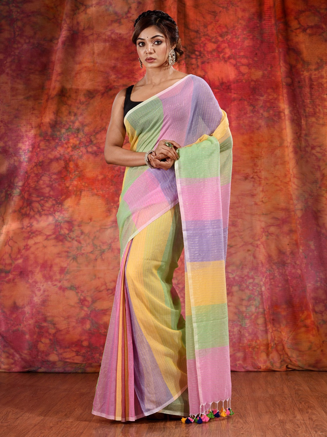 

Charukriti Green & Yellow Woven Design Pure Cotton Saree