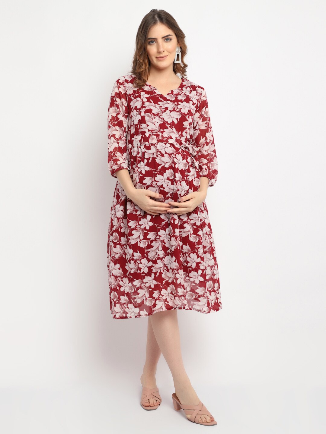 

Moms Maternity Maroon Floral Georgette Maternity Midi Dress