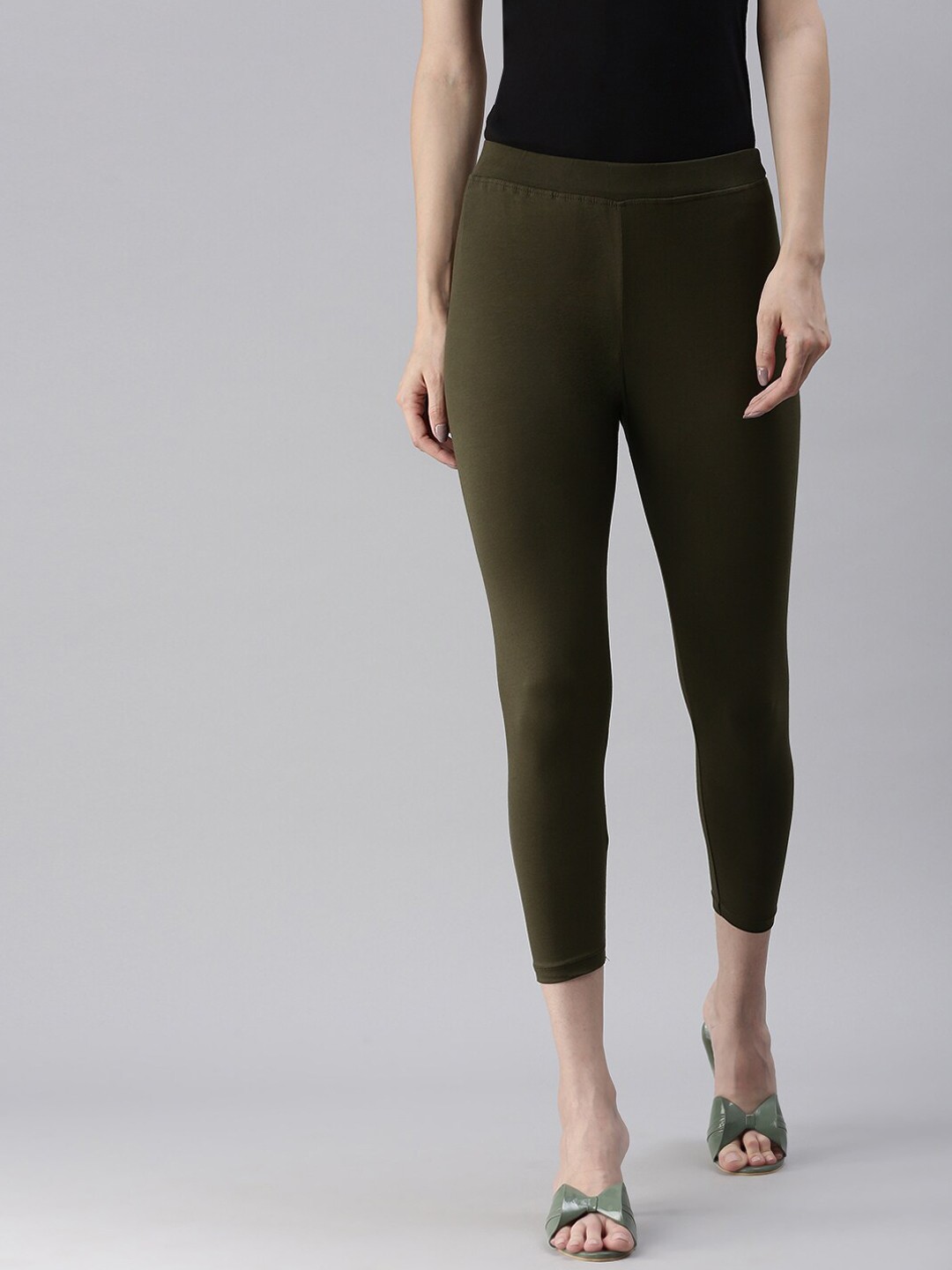 

Kryptic Women Olive Green Solid Mid-Ankle Length Leggings