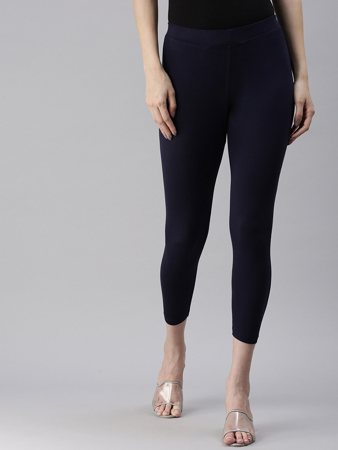 

Kryptic Women Navy Blue Solid Three-Forth Length Leggings