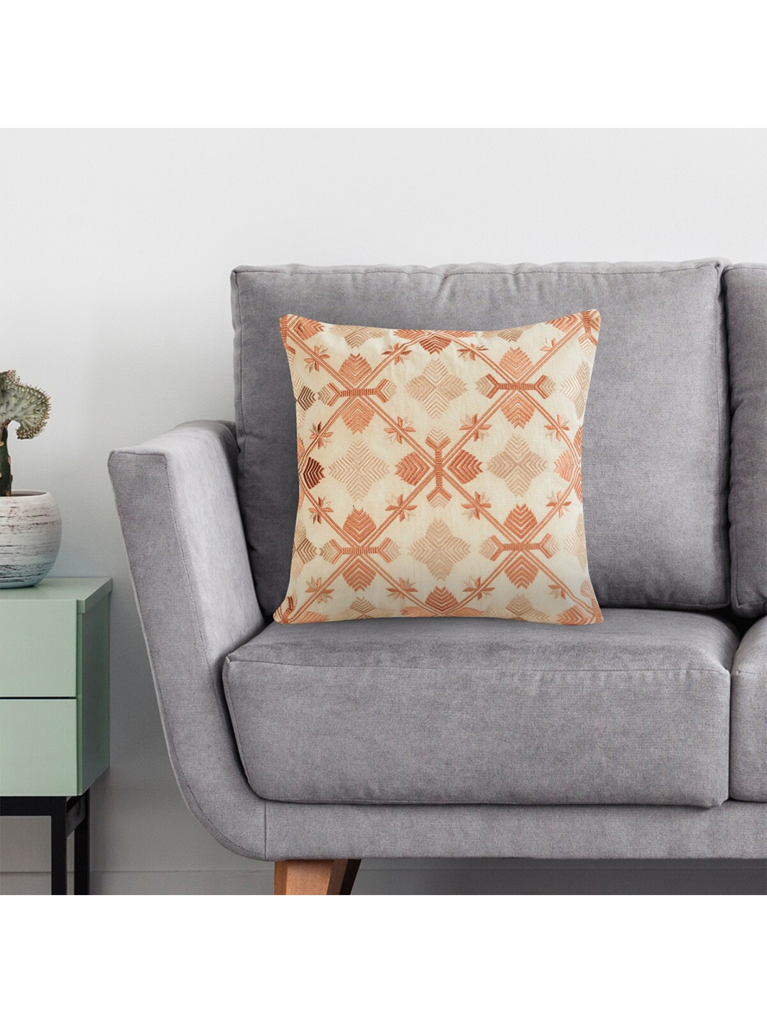 

Home Centre Cream-Coloured & Beige Ethnic Motifs Square Cushion Covers