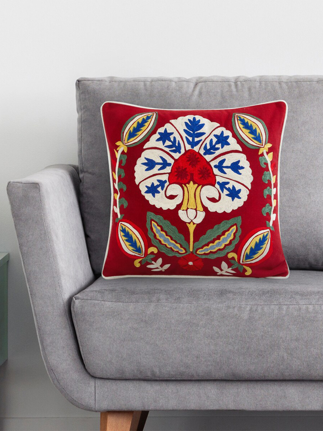 

Home Centre Rose Gold & Off White Floral Square Cushion Covers