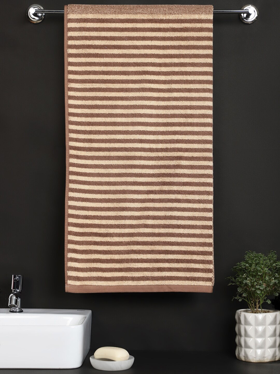 

Raymond Home Unisex Brown Striped 500 GSM Cotton Bath Towel