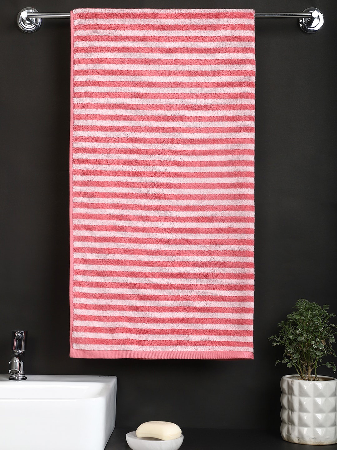 

Raymond Home Unisex White & Peach Coloured Striped 500 GSM Cotton Bath Towels