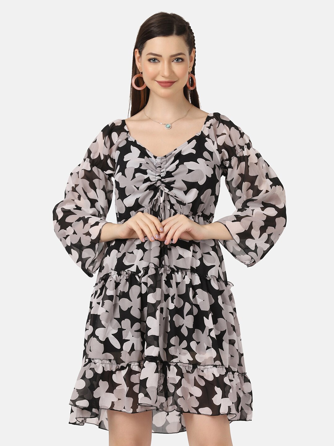 

BUY NEW TREND Black & Grey Floral Print Georgette Dress
