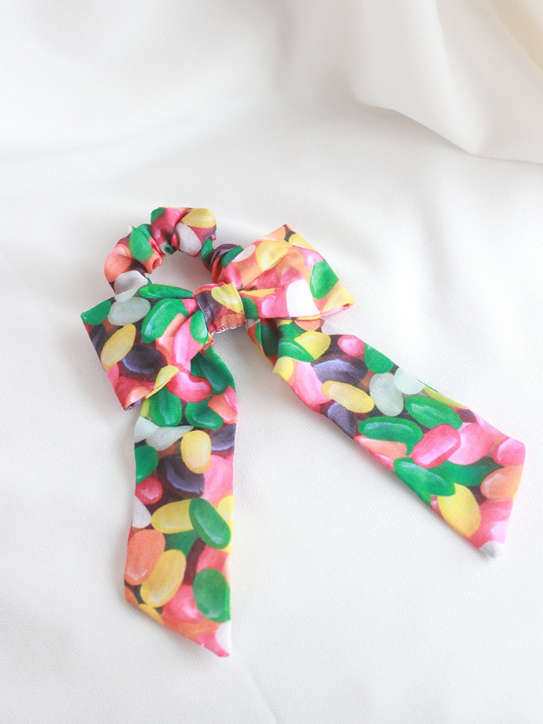 

Choko Women Red & Green Embellished Ponytail Holders