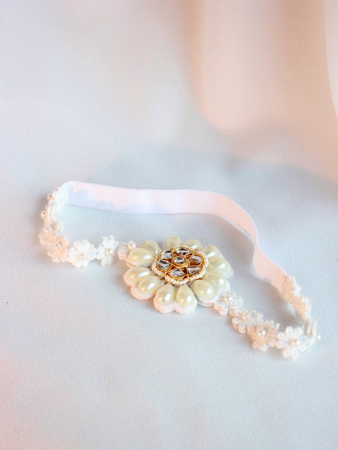 

Choko Girls Off White Embellished Hairband