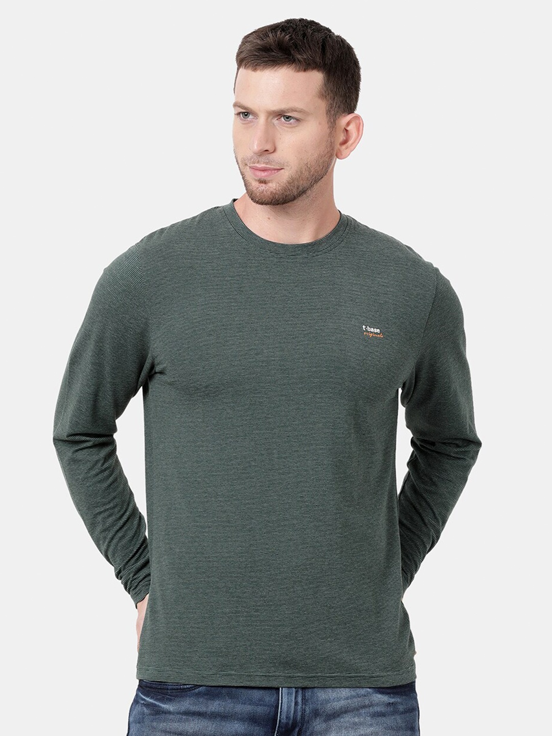 

t-base Men Green Drop-Shoulder Sleeves T-shirt