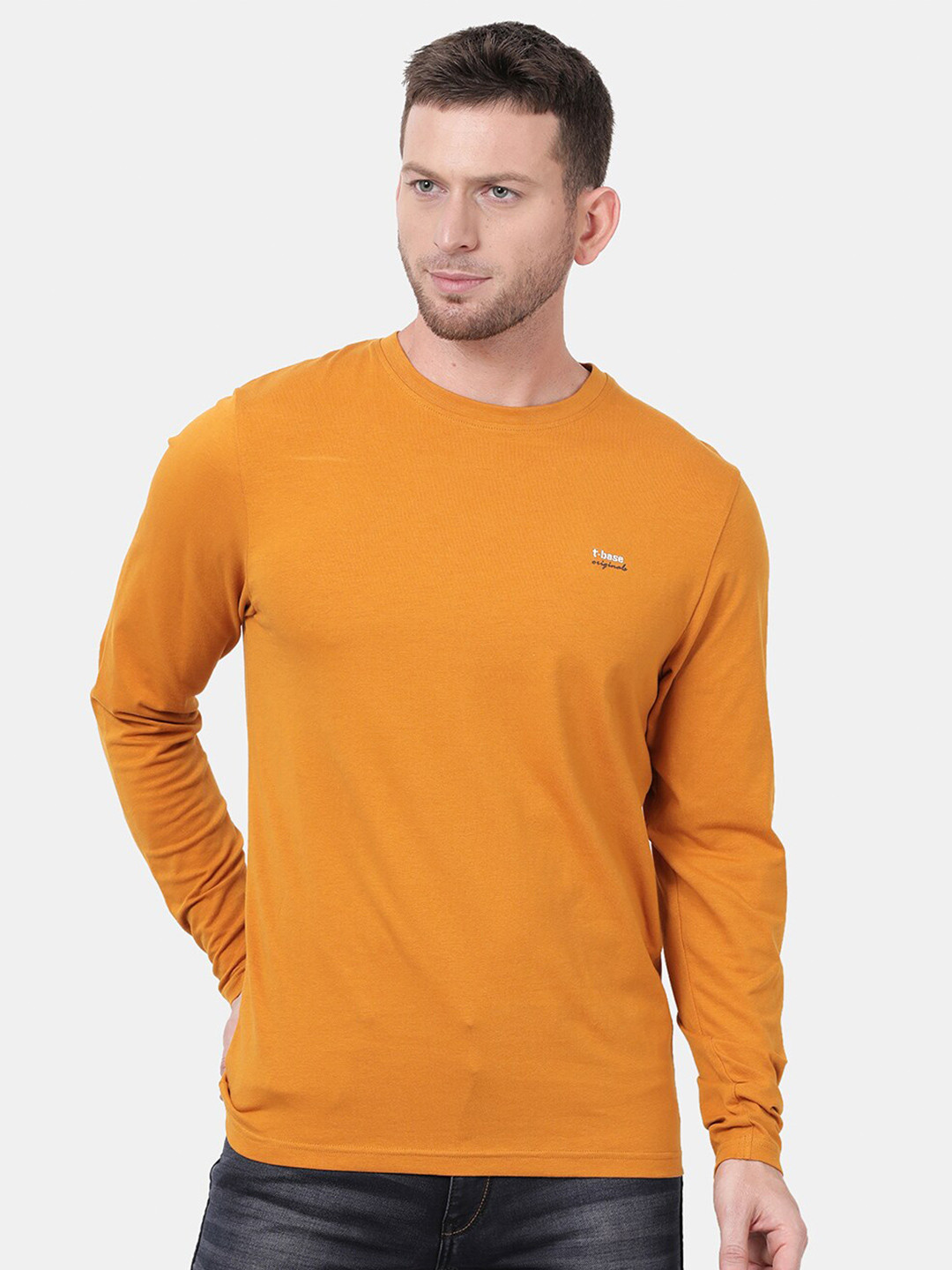 

t-base Men Yellow & White Typography T-shirt