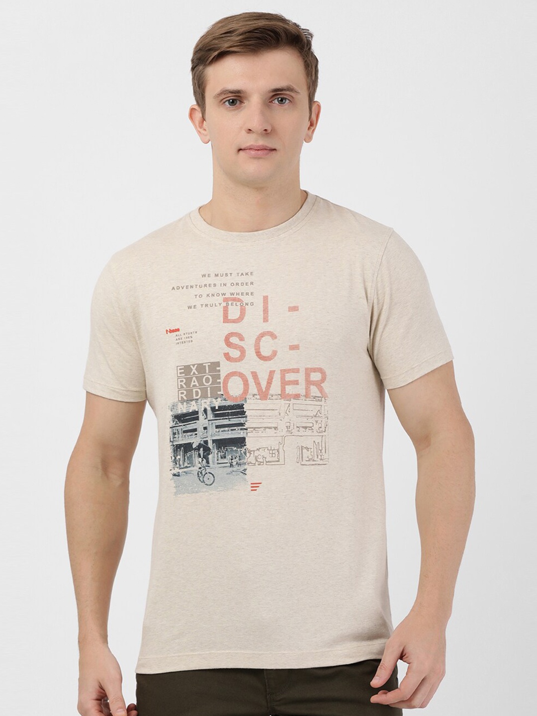 

t-base Men Cream-Coloured Typography Printed T-shirt