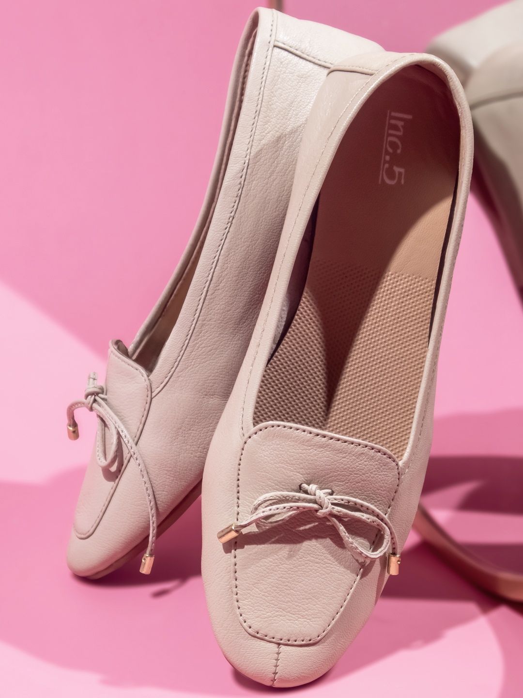 

Inc 5 Women Beige Ballerinas with Bows Flats
