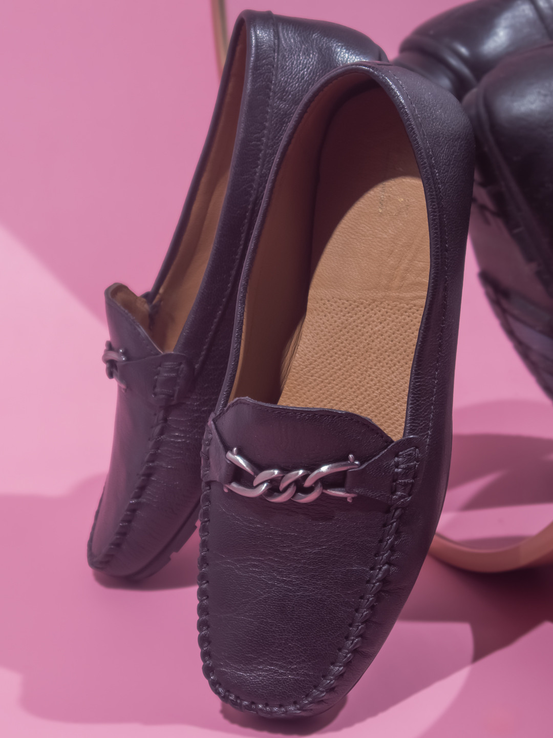 

Inc 5 Women Black Textured Loafers