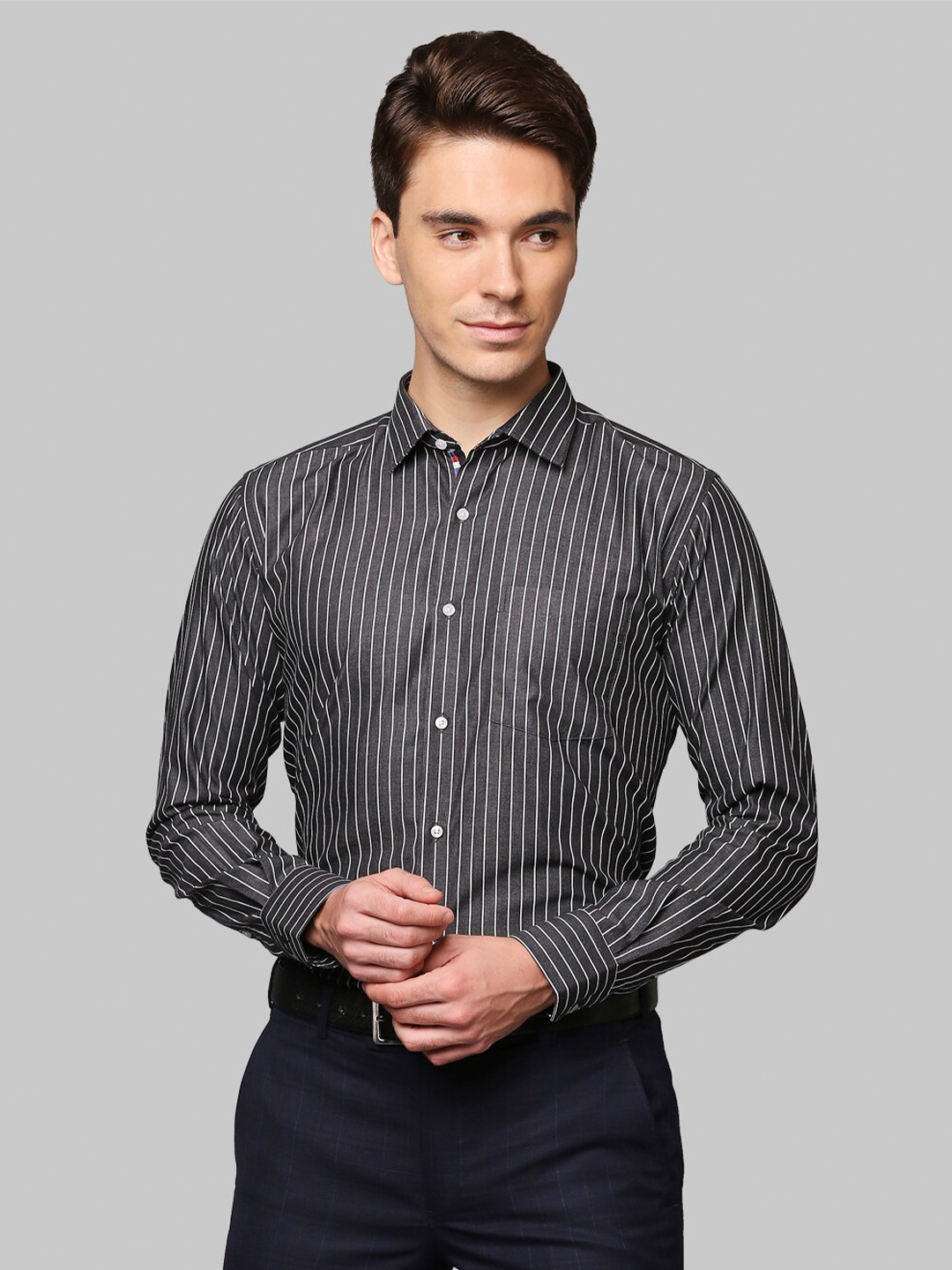

Park Avenue Men Grey Slim Fit Striped Formal Shirt