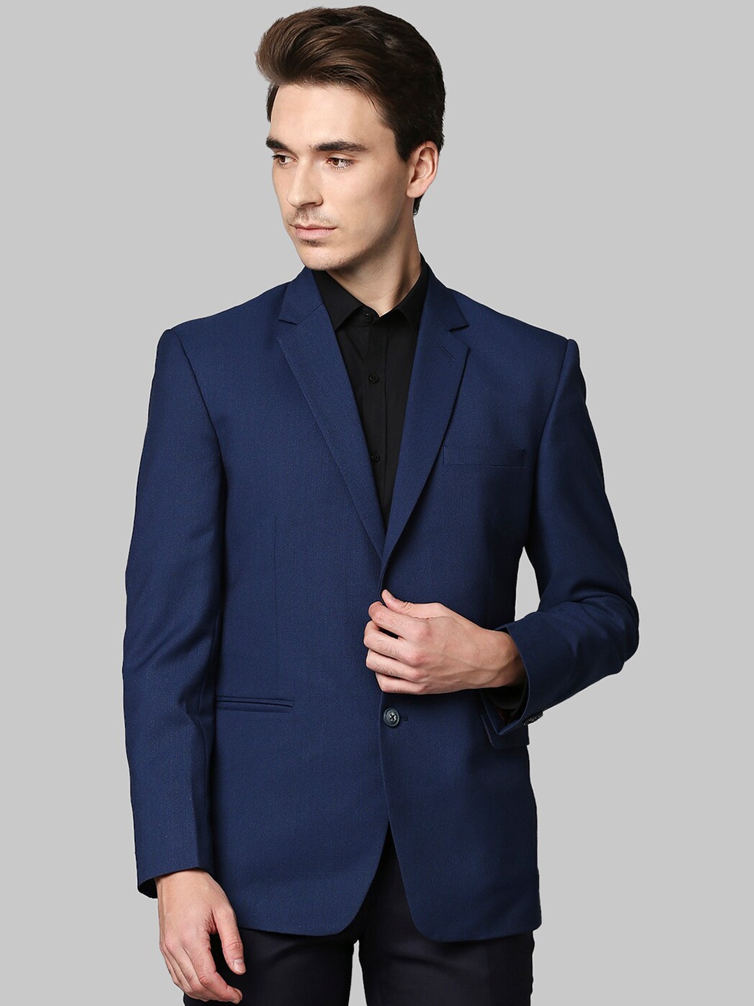 

Park Avenue Men Blue Solid Slim-Fit Single-Breasted Two-Piece Formal Suit