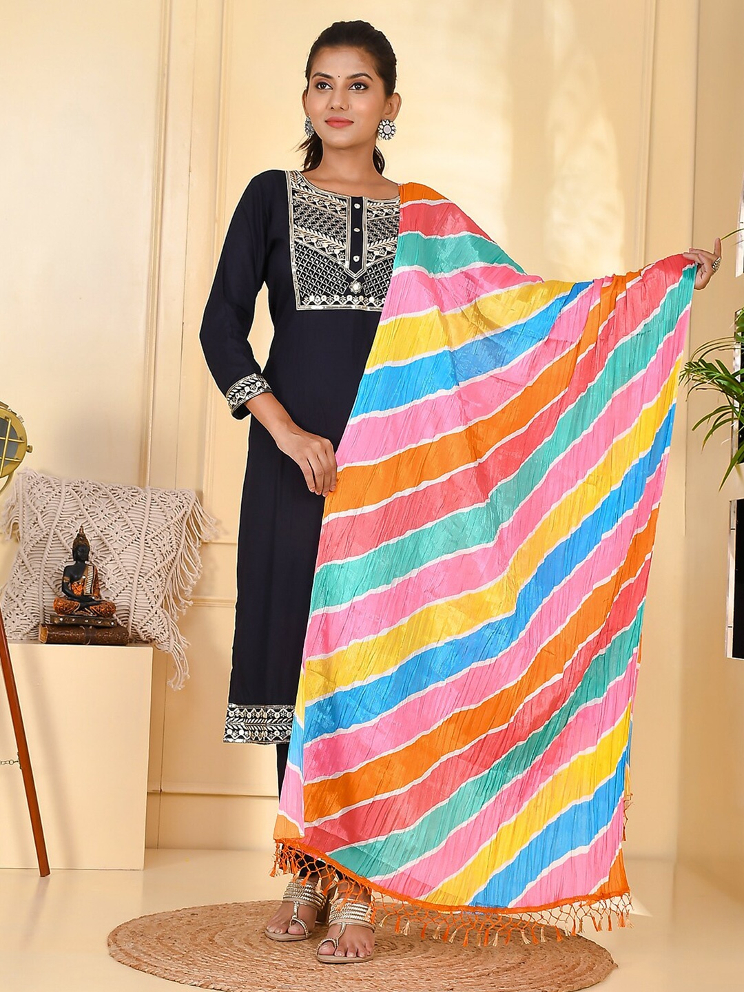 

Kesarya Multicoloured crushed Leheriya Dupatta, Multi
