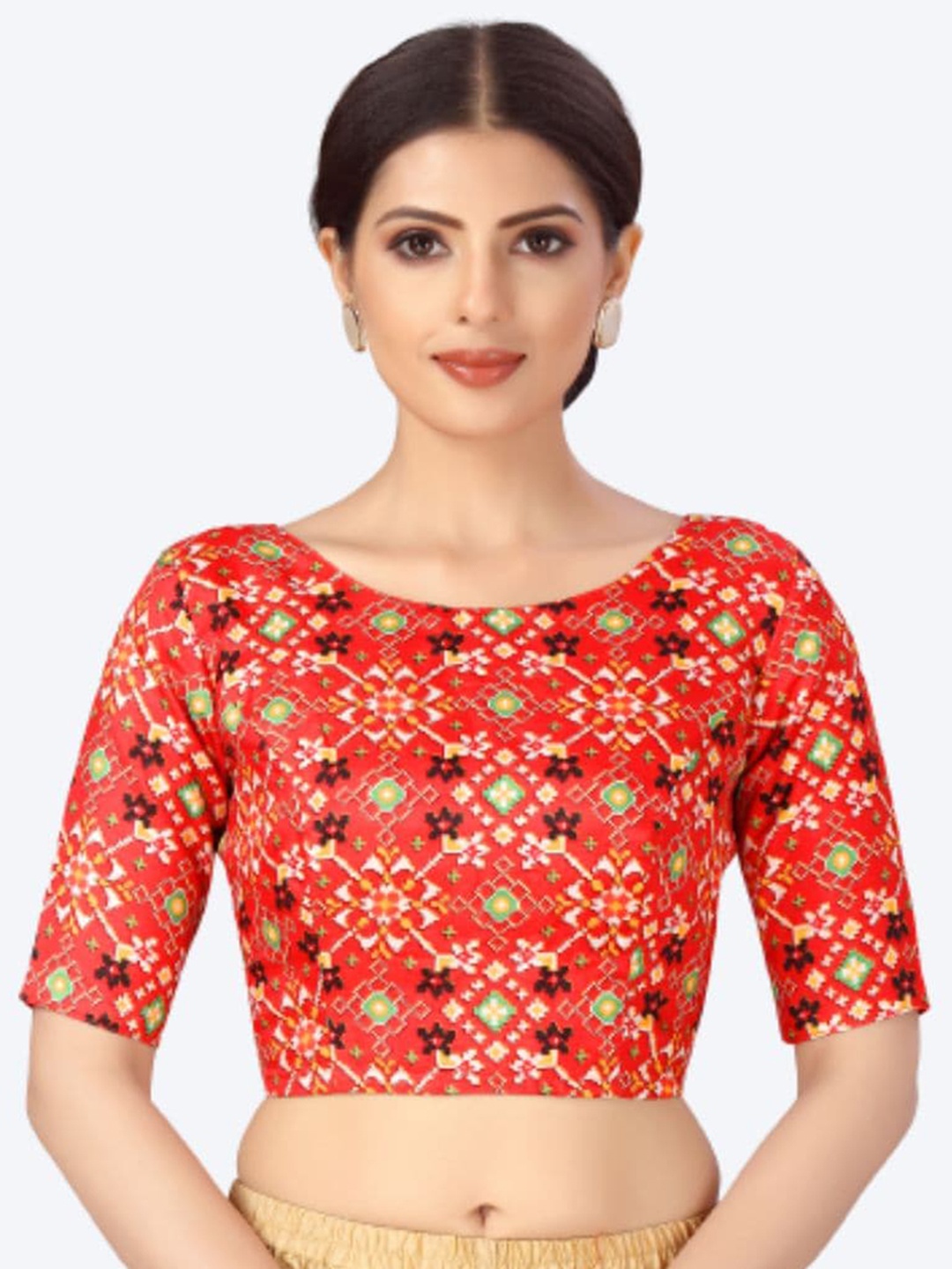 

Studio Shringaar Women Red Patola Printed Crepe Saree Blouse
