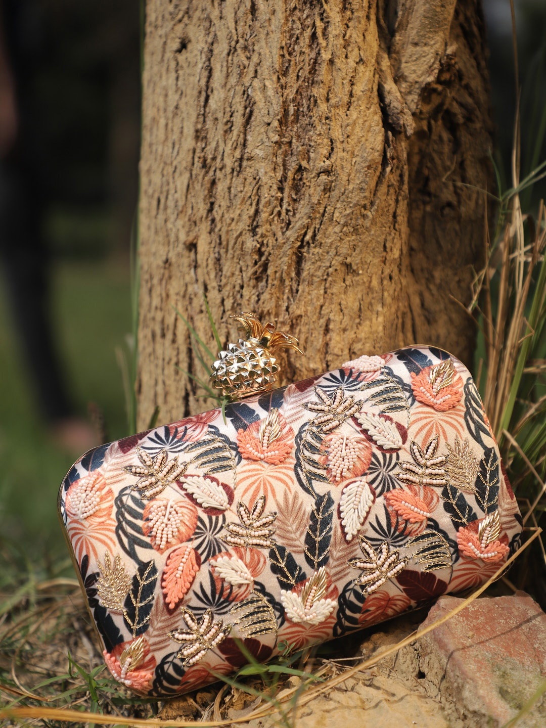 

Swisni Women Navy Blue & Peach-Coloured Embroidered Purse Clutch