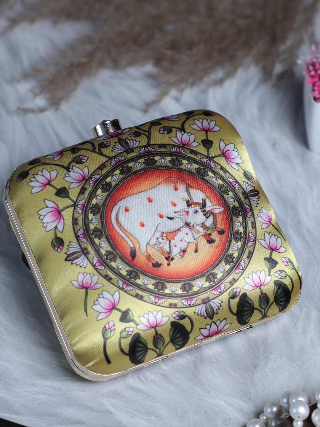 

Swisni Green & Pink Printed Embellished Box Clutch