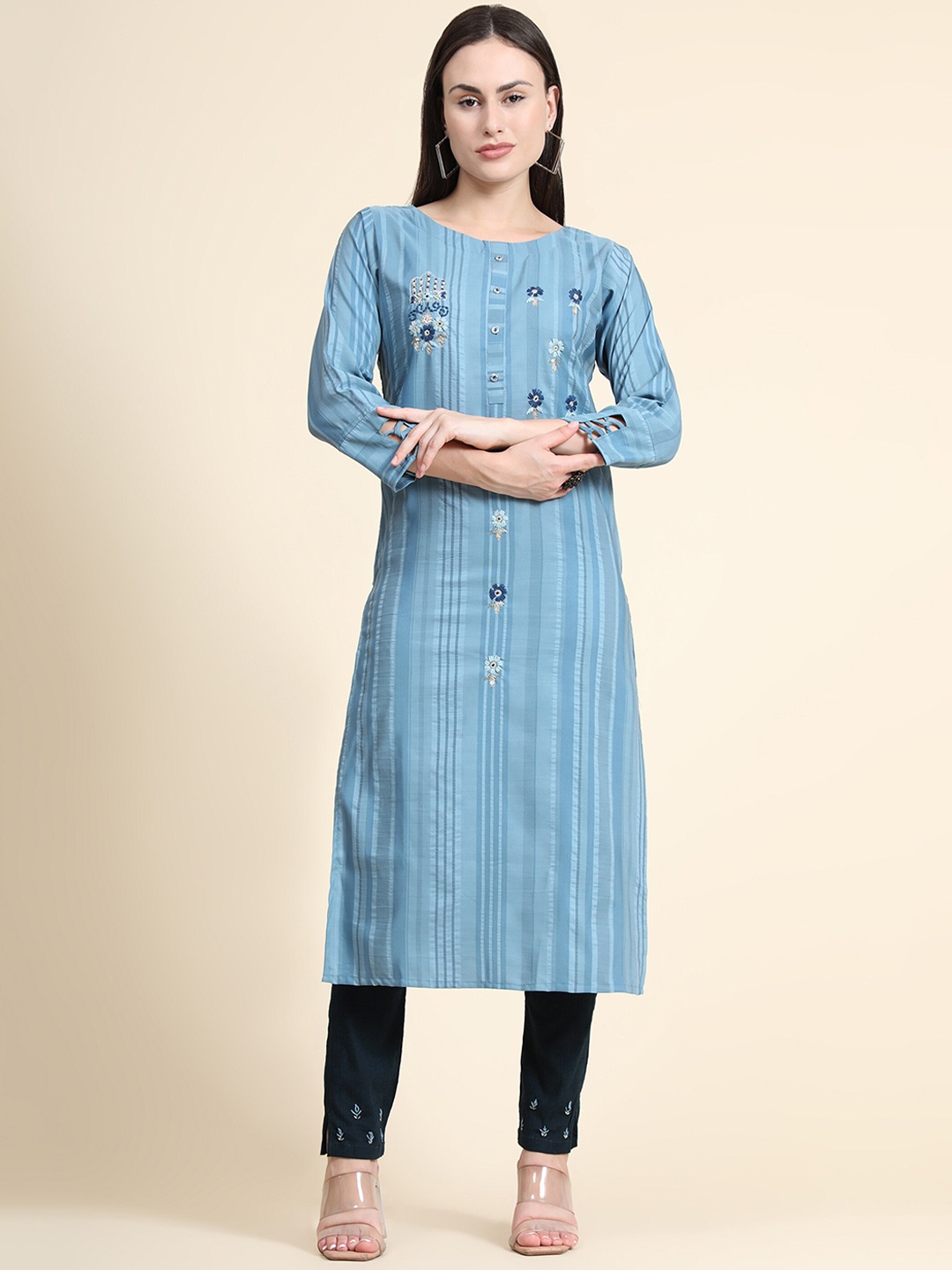 

Color Trends Women Blue Ethnic Motifs Kurta with Trousers