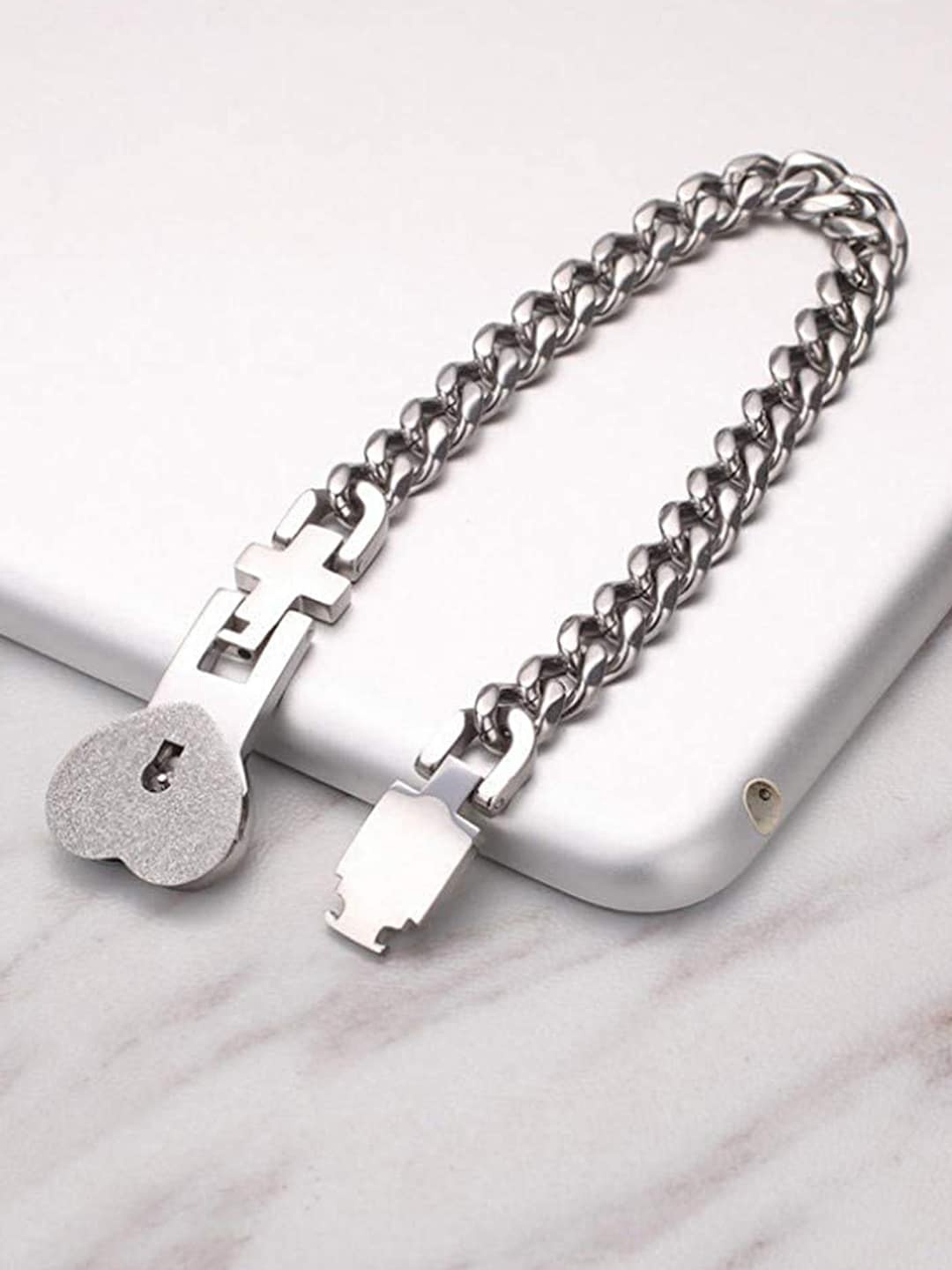 

UNIVERSITY TRENDZ Silver-Plated Stainless Steel Link Bracelet