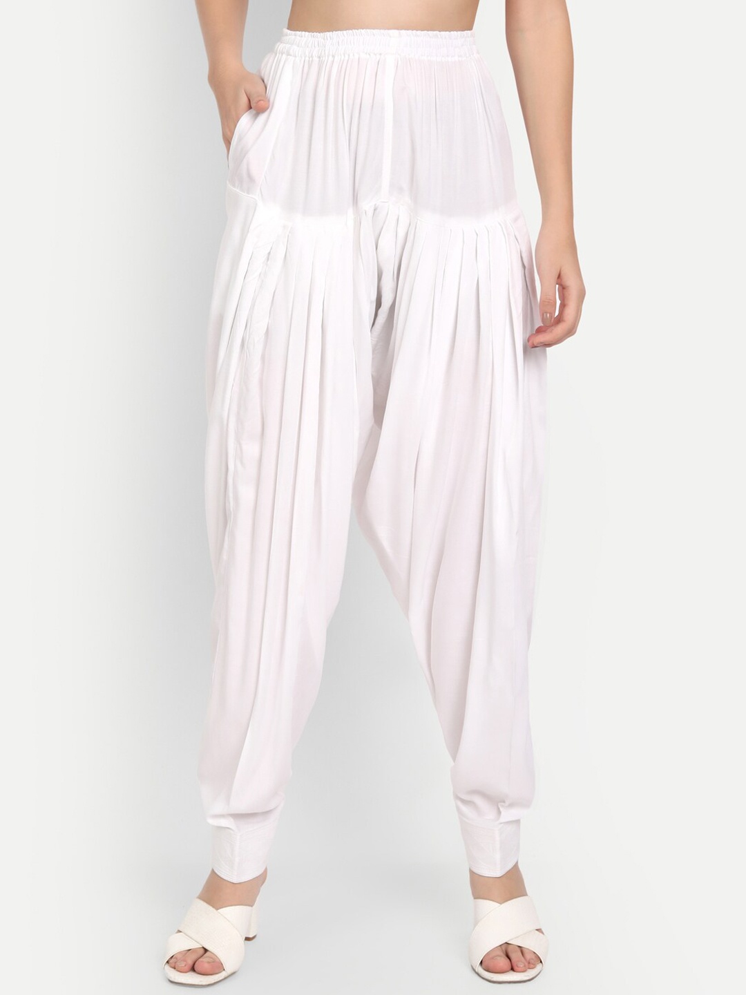 

APELLA Women Plus Size White Solid Loose-Fit Salwar