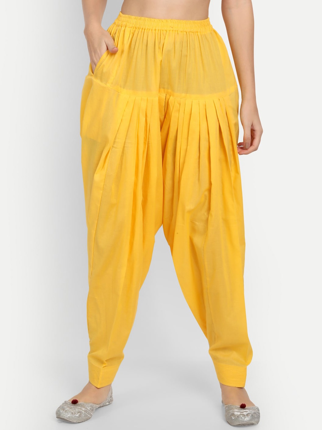

APELLA Women Plus Size Yellow Solid Cotton Loose-Fit Salwar