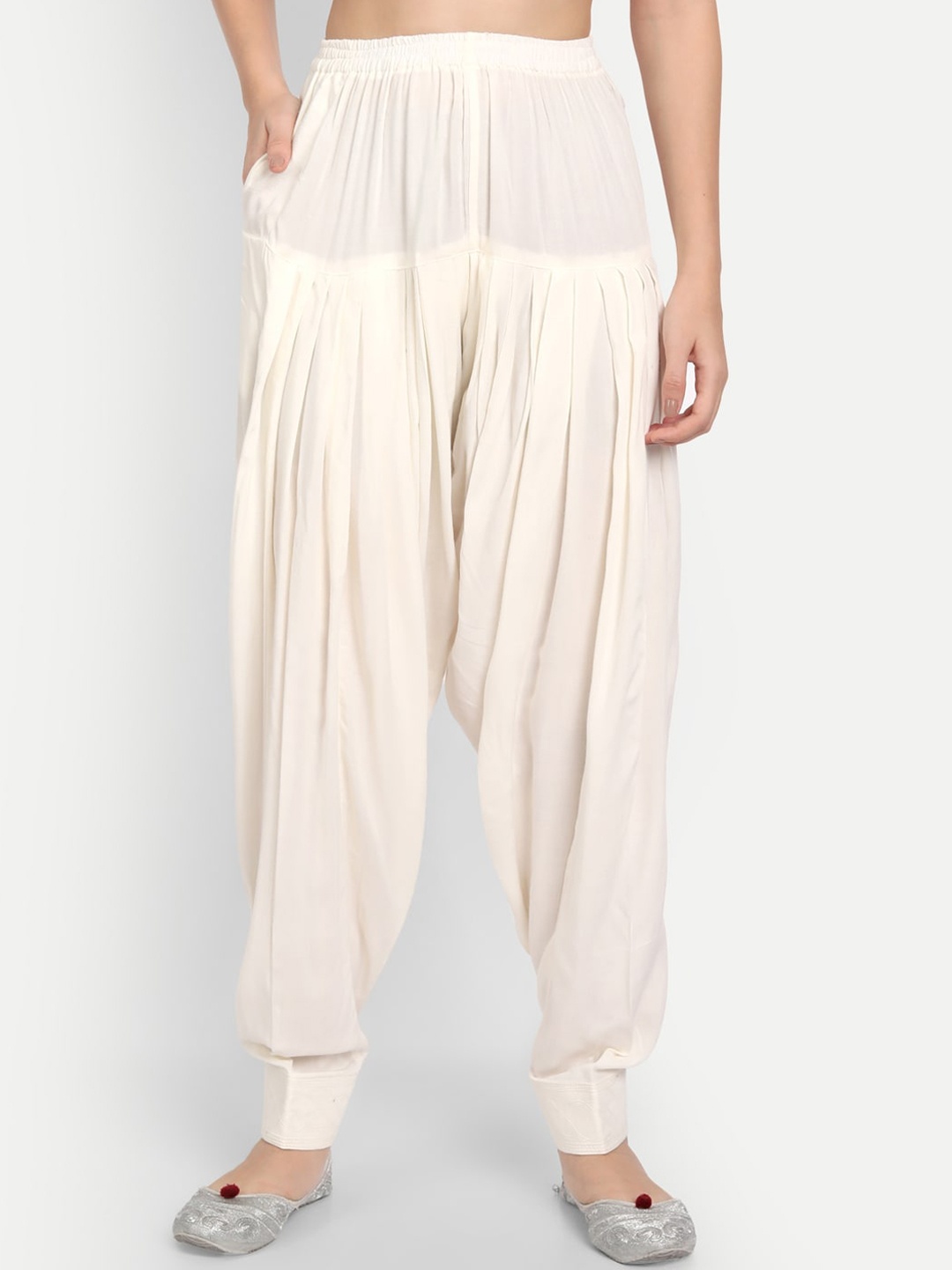 

APELLA Women Off White Solid Loose-Fit Salwar