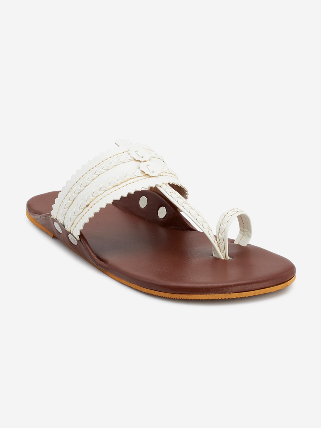 

POSTCARD Women Brown & White Kolhapuri One Toe Flats
