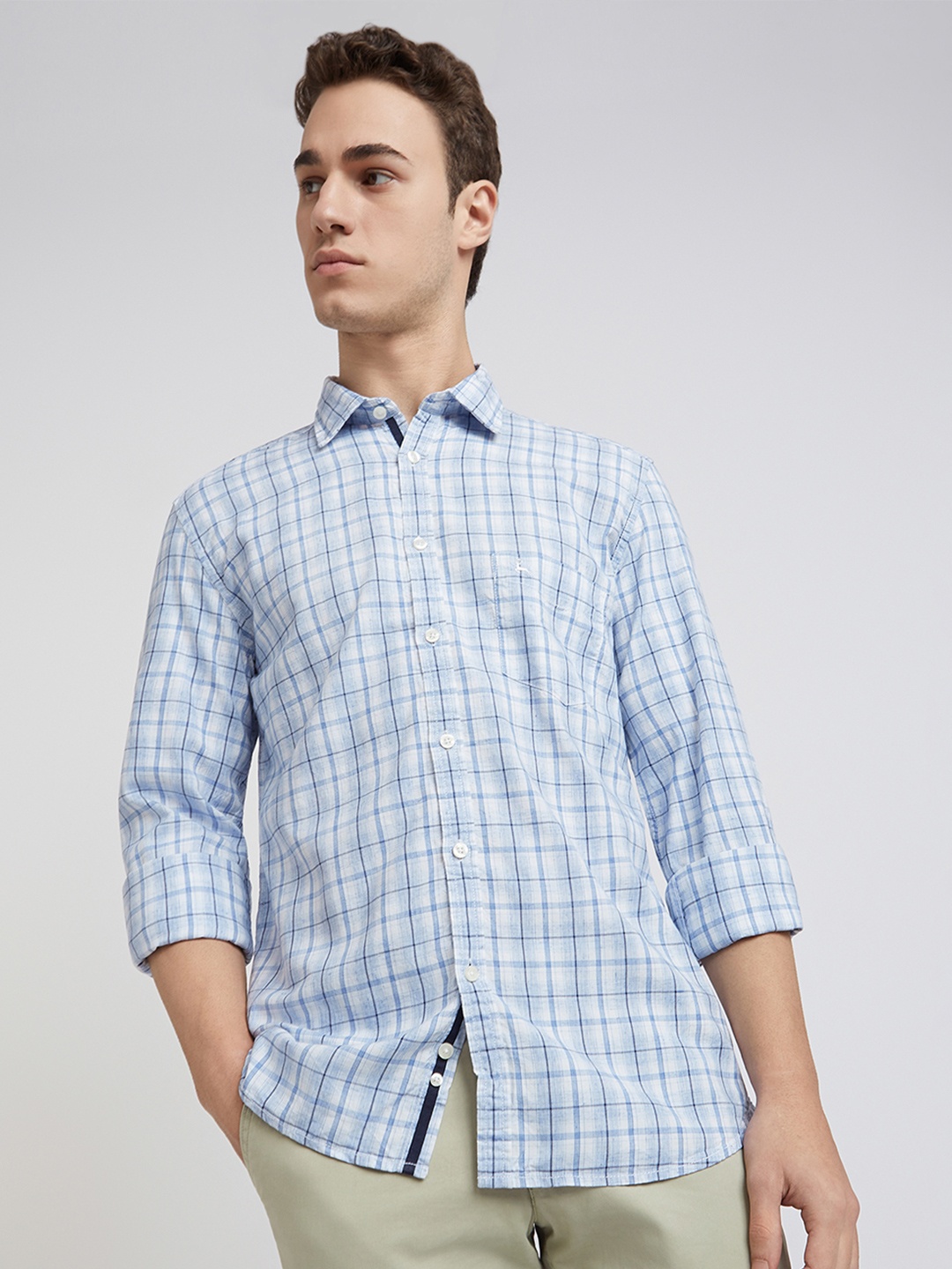 

Parx Men Blue Slim Fit Checked Casual Shirt