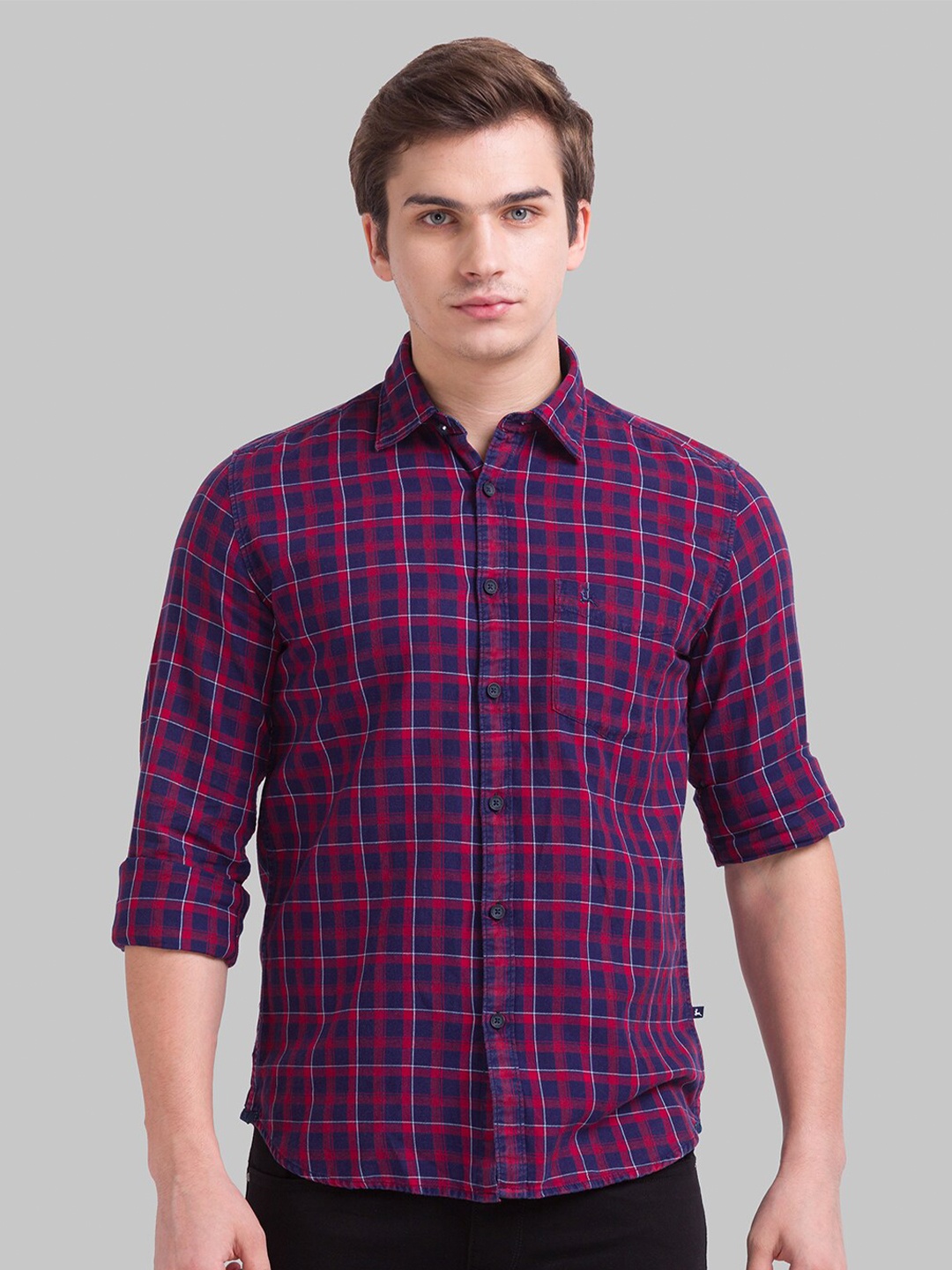 

Parx Men Red Slim Fit Checked Casual Shirt