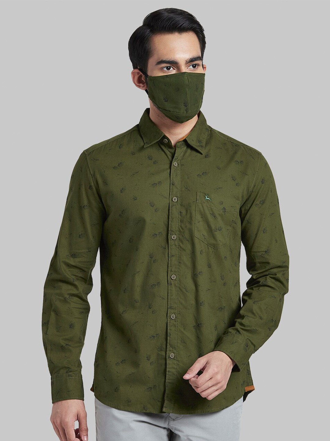 

Parx Men Green Slim Fit Printed Casual Shirt