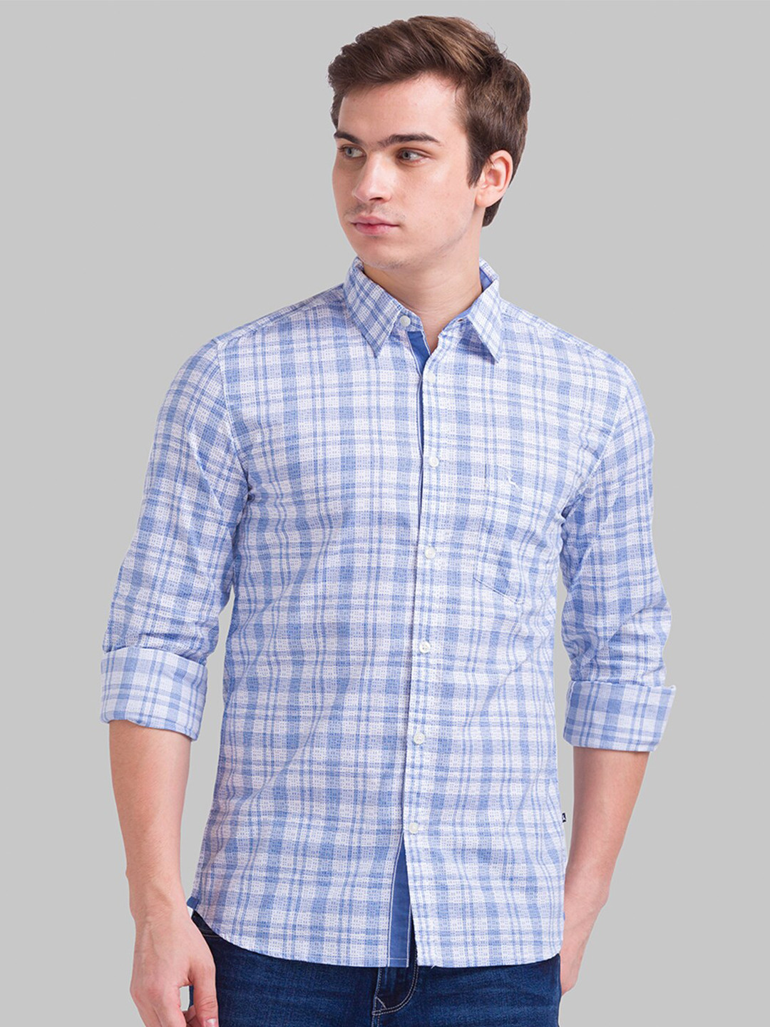 

Parx Men Blue Slim Fit Checked Casual Shirt