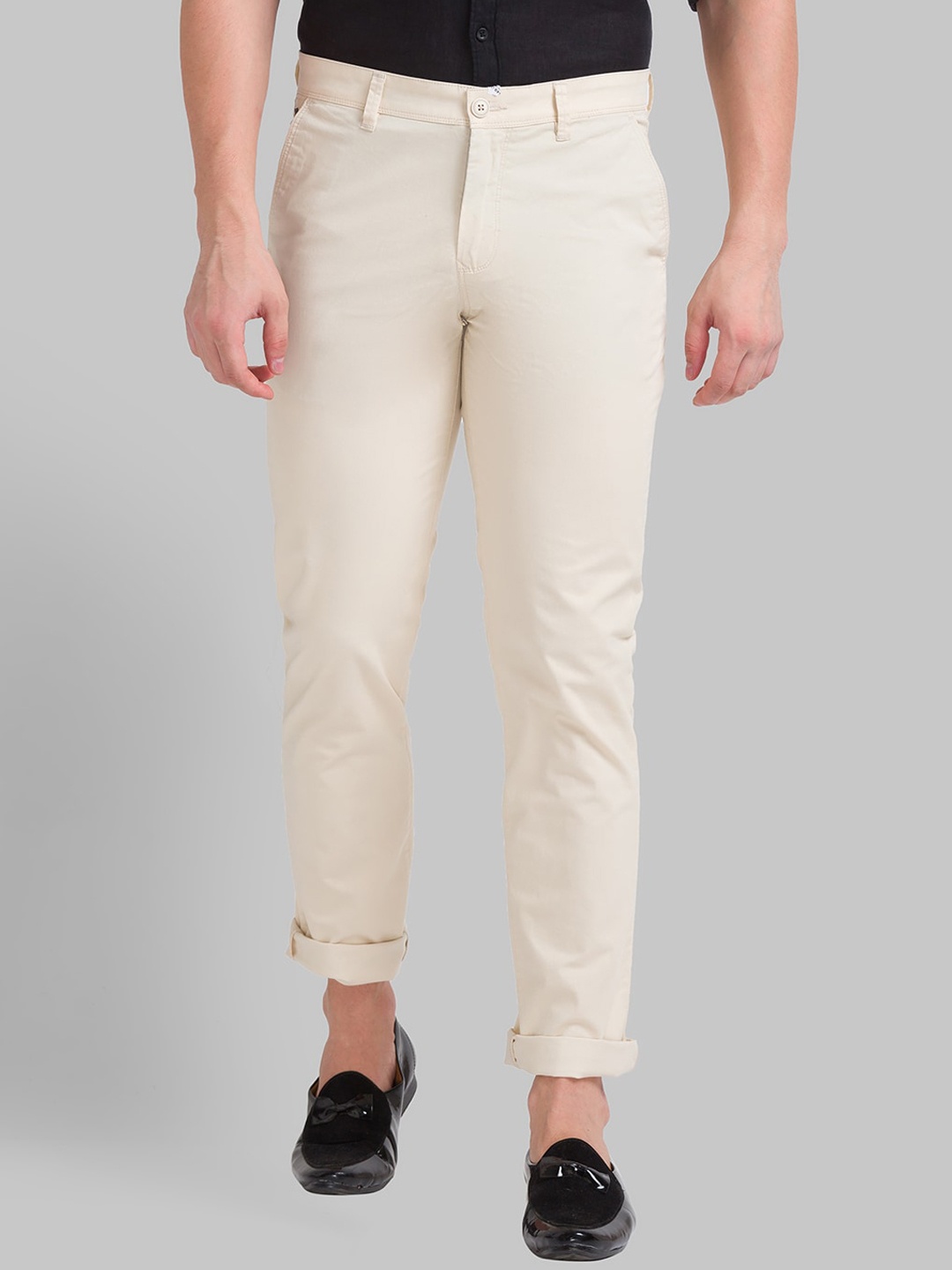 

Parx Men Off White Cotton Tapered Fit Trousers