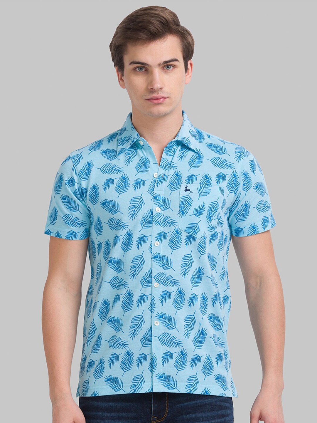 

Parx Men Blue Printed Mandarin Collar Tropical T-shirt