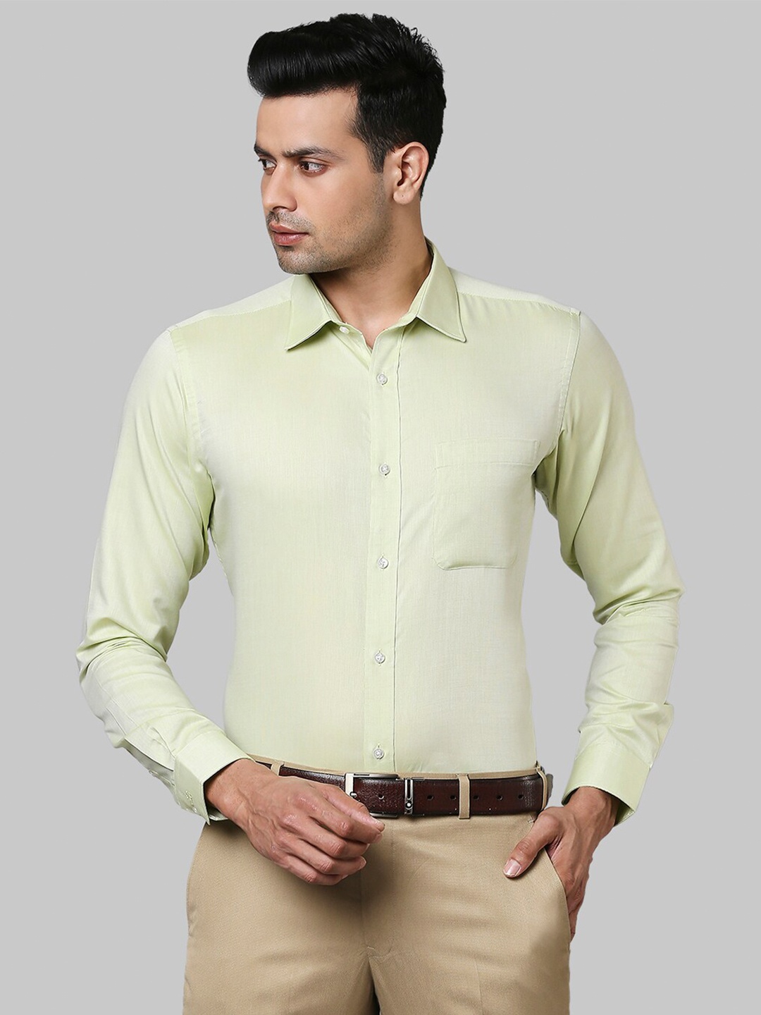 

Raymond Men Green Slim Fit Cotton Formal Shirt