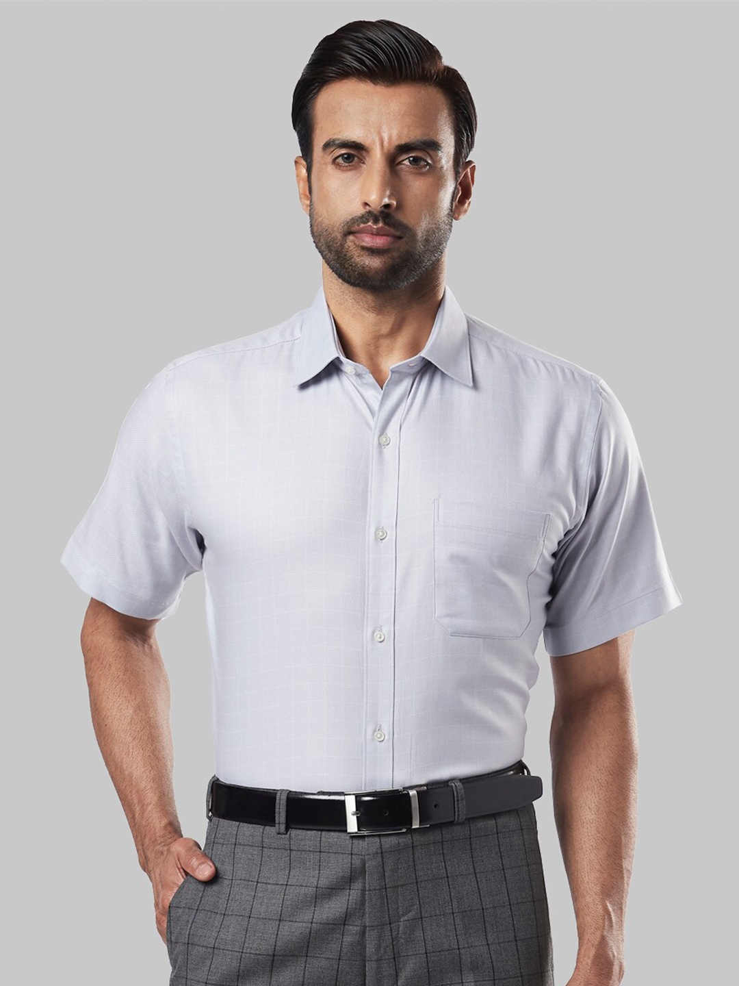 

Raymond Men Grey Solid Cotton Formal Shirt