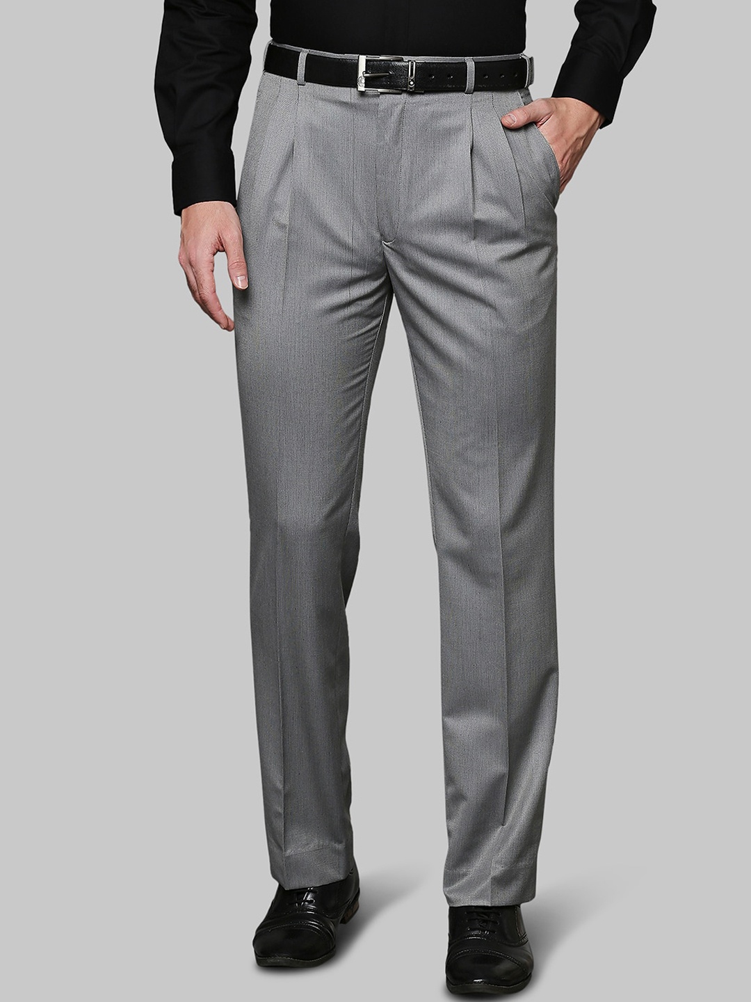 

Raymond Men Grey Regular Fit Solid Pleated Trousers