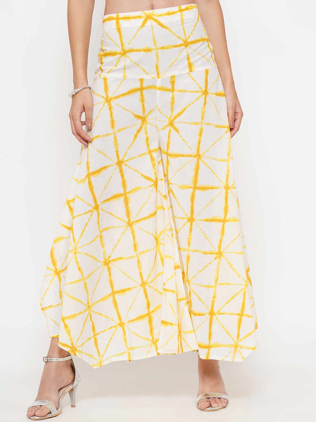 

FABNEST Women Yellow & White Tie and Dye Cotton Flared Ethnic Palazzos