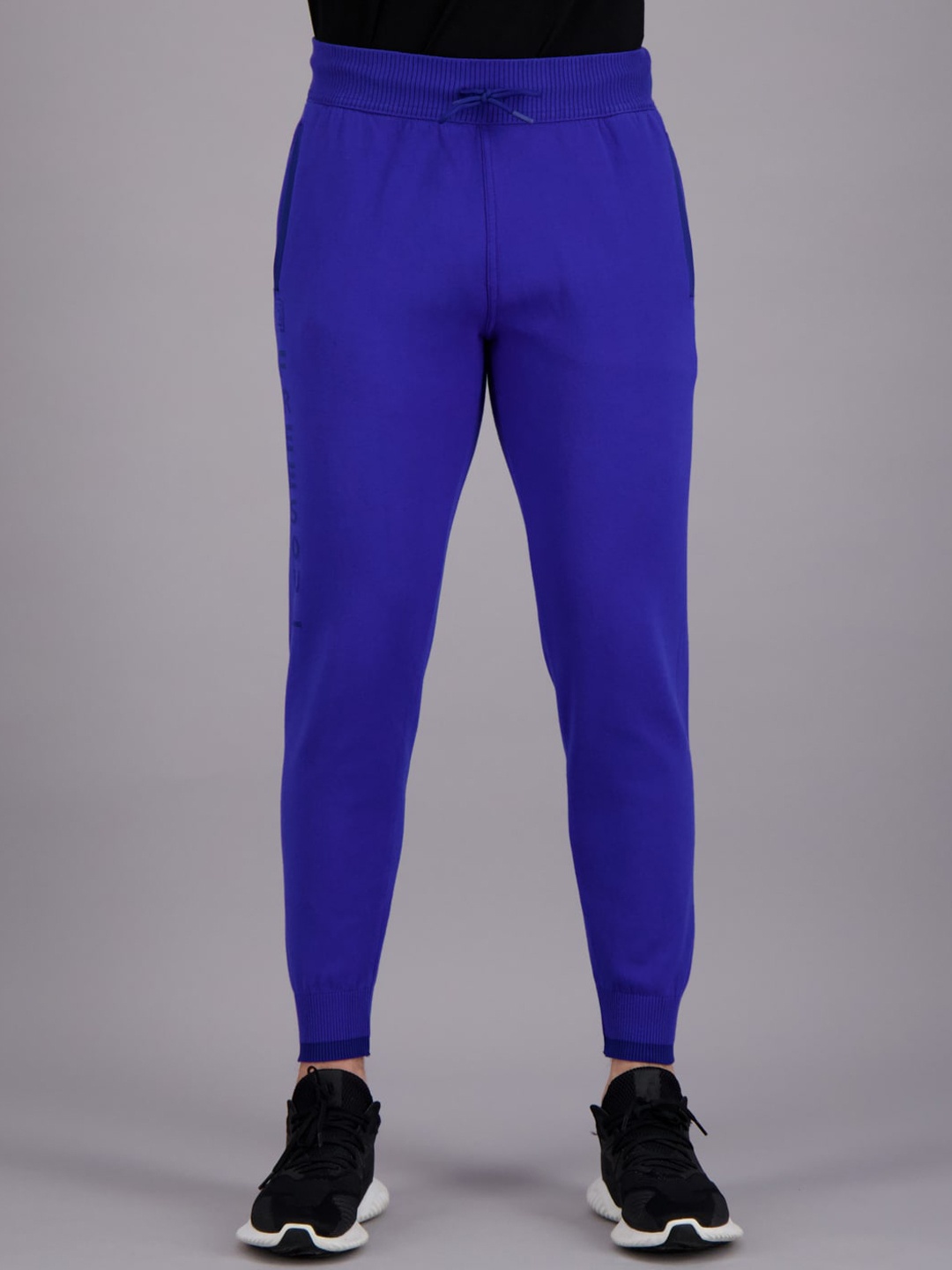 

FREESOUL Men Blue Regular Fit Solid Joggers